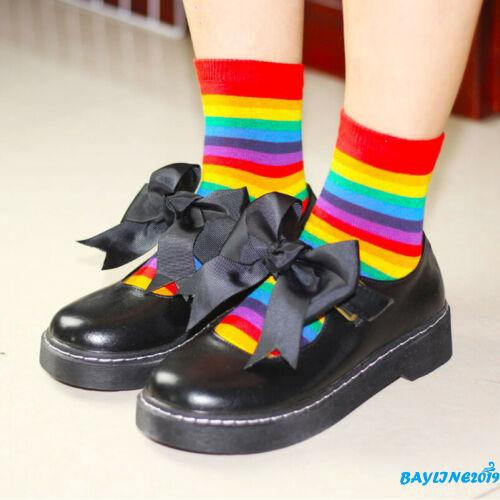 Đôi vớ cao cổ phối họa tiết sọc màu cầu vồng dễ thương dành cho nữ