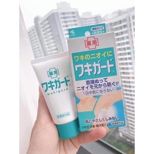 Gel khử mùi nách