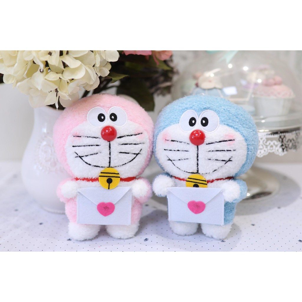 gấu bông doraemon lông xù ôm thư G2B96 20cm gấu bông dễ thương