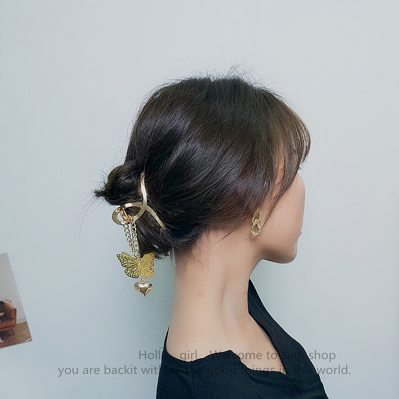 Kẹp tóc có mặt trang trí hình bướm và trái tim bằng kim loại màu vàng đồng kích thước lớn phong cách Hàn Quốc cho nữ