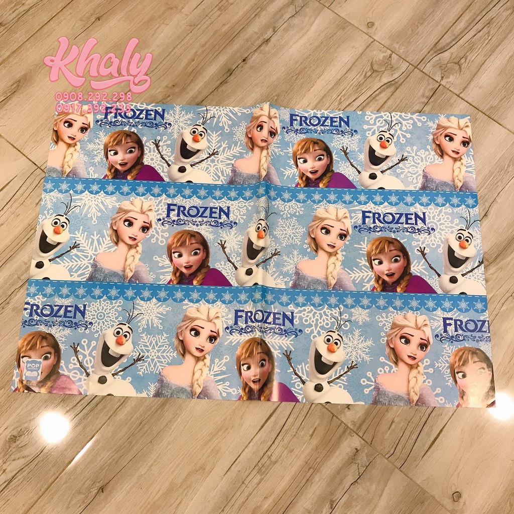 Giao ngẫu nhiên giấy gói quà hoặc bao tập hình công chúa Anna, Elsa (Frozen) size A2 (77x52cm) - GBTGQFZ001