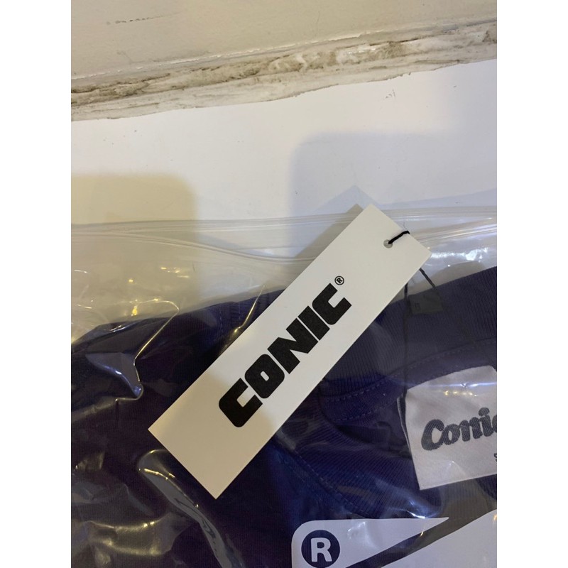 Áo Conic navy S  nguyên tag chưa mặc