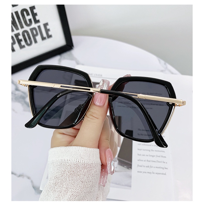 Kính Mát Gọng Kim Loại Nhiều Màu Sắc Dành Cho Cả Nam Và Nữ