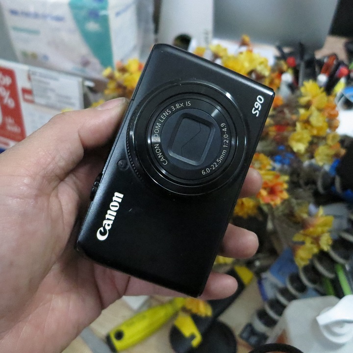 Máy ảnh canon S90 dòng S compact cao cấp quay chụp tốt