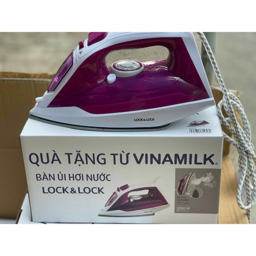 Bàn ủi hơi nước cầm tay, bàn là lock&amp;lock quà tặng từ vinamilk