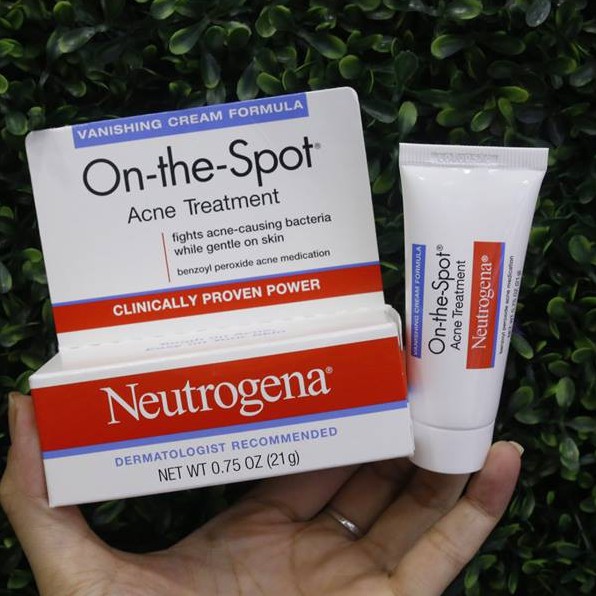 Kem Mụn Neutrogena On-The-Spot Acne Treatment