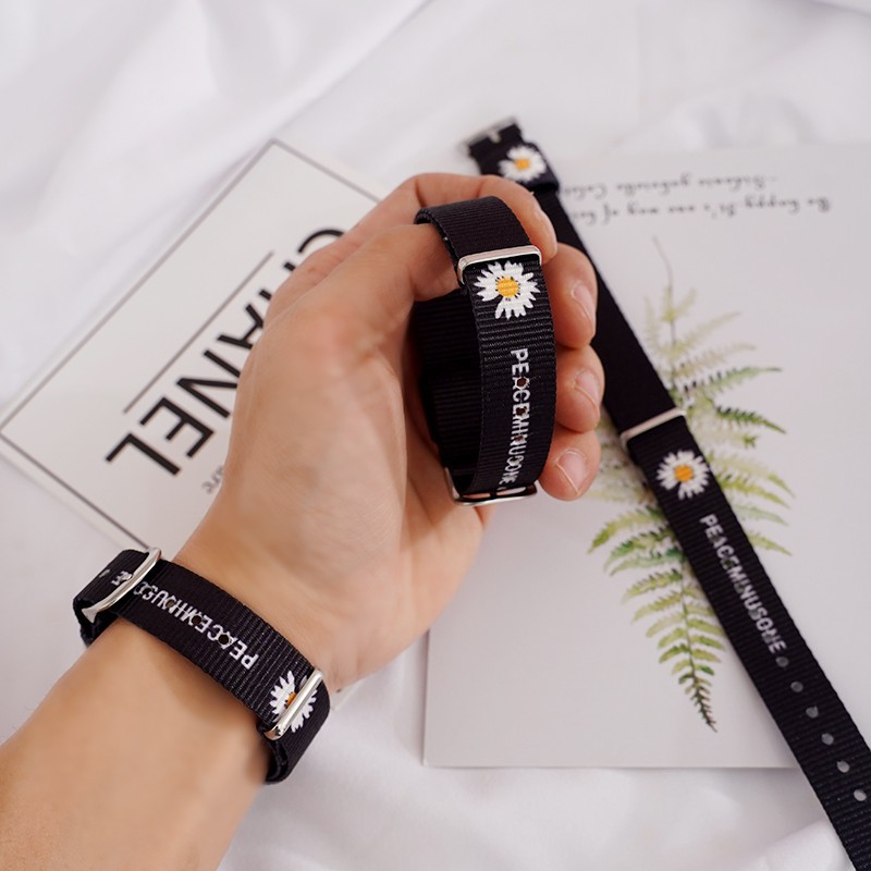 Vòng tay in hình hoa cúc B899 cho cặp đôi