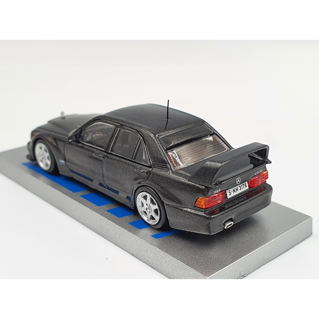 Xe Mô Hình Mercedes-Benz 190E 2.5-16 Evolution II Tỉ lệ 1:64 Hãng sản xuất Tarmac Works ( Đen )