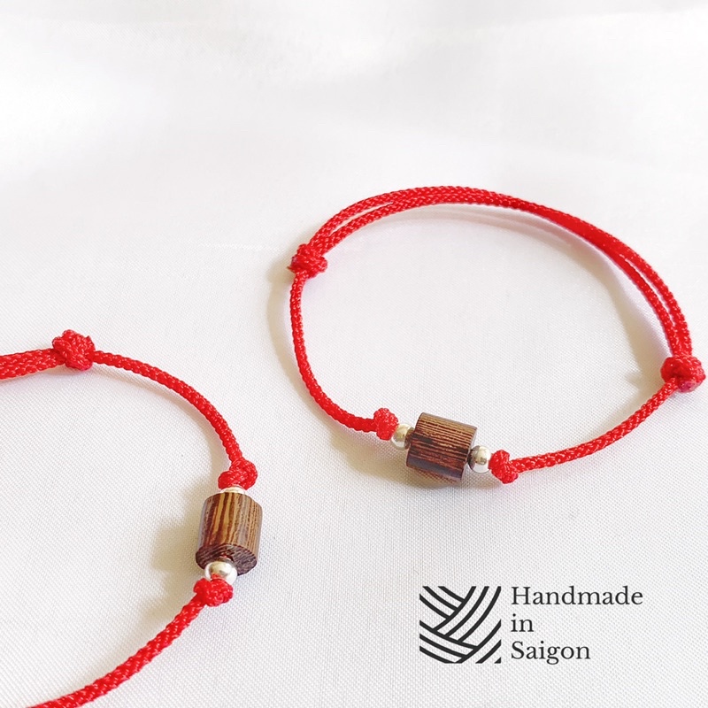 Vòng tay charm gỗ may mắn-Handmade in saigon