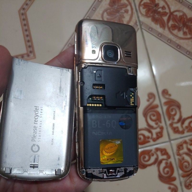 Nokia 6700 (cũ) hàng đẹp zin vỏ