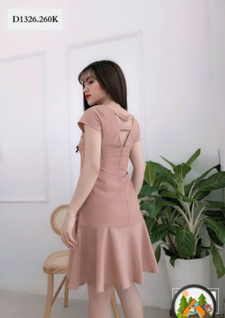 Váy nude đuôi cá