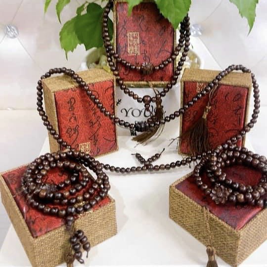 Vòng Tay Trầm Hương Tống Gia 108 Hạt Mix Hoa Sen Siêu Thơm- Chuỗi Vòng Tay Trầm Tốc 108 Hạt Tặng Hộp Gấm