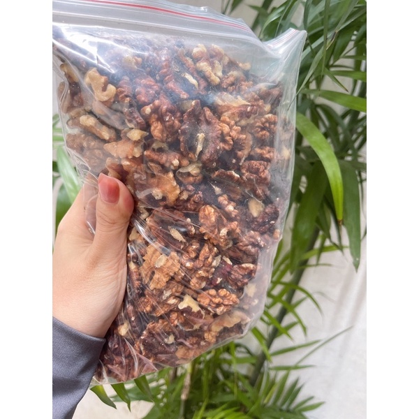 Siêu sale. 1 Kg nhân óc chó đã tách vỏ sẵn hàng nguyên quả cực ngon