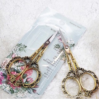 Kéo cắt form móng hoàng cung hoa văn cổ điển dùng cho nail salon và cả ở nhà
