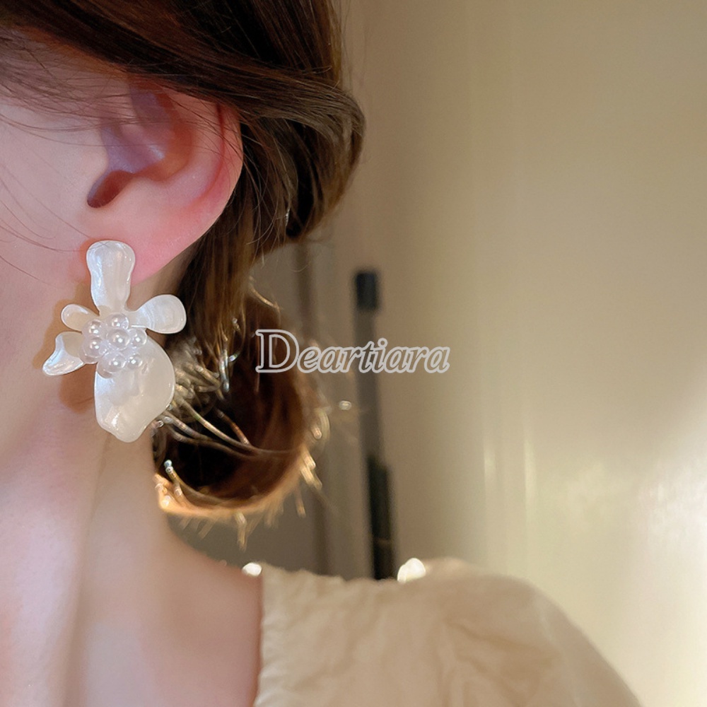 Bông Tai Hình Hoa Đính Ngọc Trai Thời Trang Cao Cấp Dành Cho Nữ