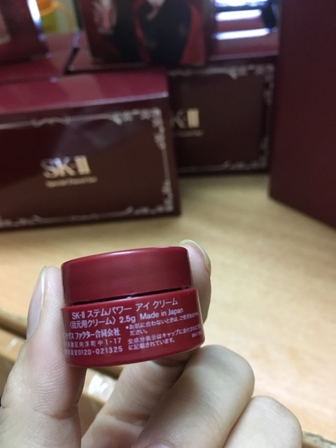 R.N.A Power Eye Cream | BigBuy360 - bigbuy360.vn