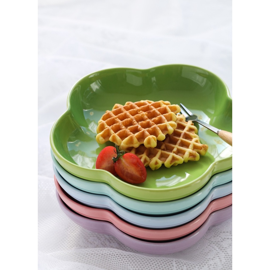 Đĩa hoa sâu lòng Le Creuset, chất liệu gốm sứ, dùng đựng các món ăn, trang trí decor bàn ăn