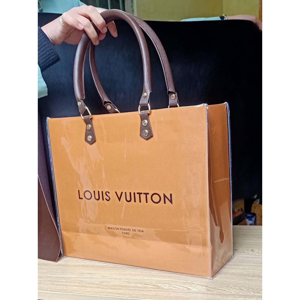 Túi giấy hãng custom size 32 Có Khóa Kéo