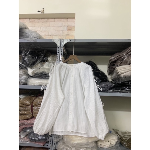 [ Ảnh thật] Áo sơmi chất linen cổ tròn tay bồng thắt nơ phong cách Hàn Quốc, Áo sơmi trắng Cuastore.vn