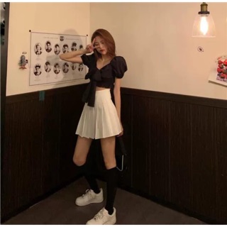 Set áo croptop + chân váy tennis