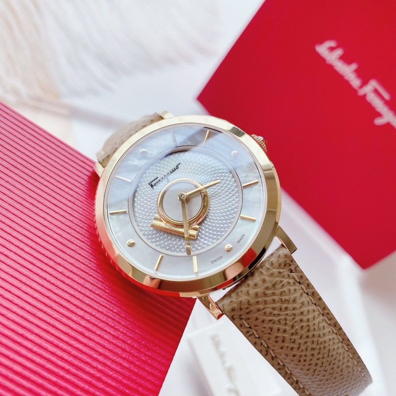 Đồng hồ nữ Ferragamo New munietto collection