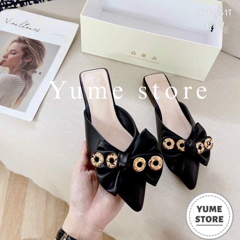 Giày sục mũi nhọn khoá bản nơ cách điệu vân tròn xinh trắng sang trọng chuẩn xịn f1.