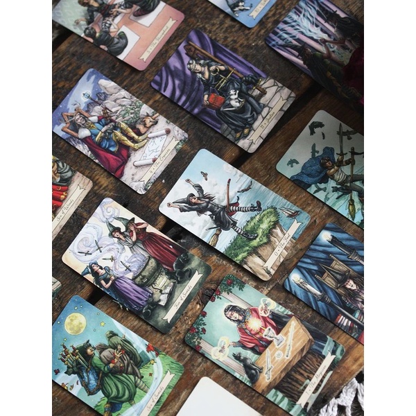 Bộ bài Everyday Witch Tarot size gốc