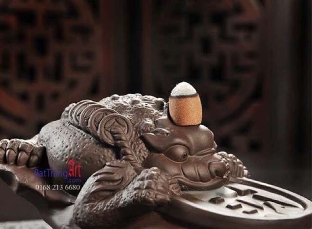 Thác khói trầm hương cóc ngậm tiền tài tặng 5 nụ | BigBuy360 - bigbuy360.vn