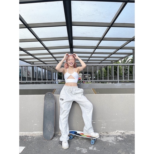 - áo croptop cột dây