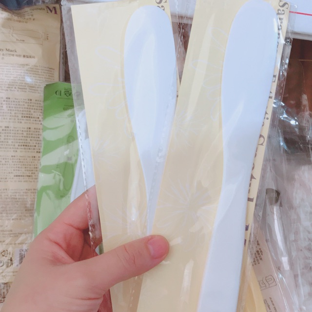 Cọ , quét , đắp mặt nạ