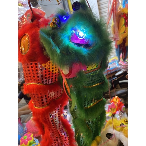 Múa lân mini cho bé trưng Tết rất đẹp