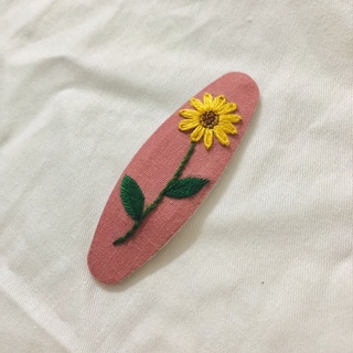 Kẹp tóc thêu tay handmade