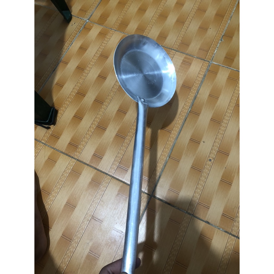 Muôi tráng bánh cuốn, chất liệu nhôm nguyên chất, siêu nhẹ, siêu bền sử dụng cực kỳ dễ dàng có 3 size