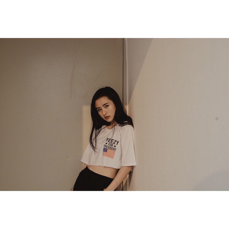 Áo thun croptop tay ngắn hình lá cờ (Kèm ảnh thật)