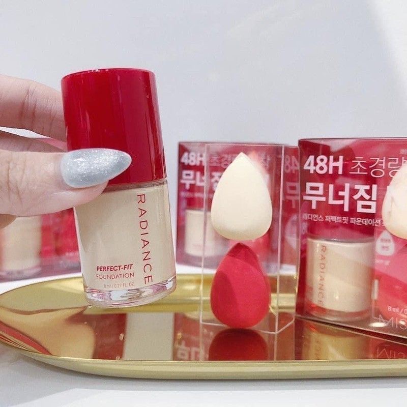 (Hàng Mới Về) Set Kem Nền 8ml + 2 Mút Trang Điểm