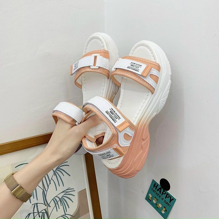 Dép sandal nữ đi học, dép quai hậu đế cao 3 phân Hàn Quốc giá rẻ Mizi SD97