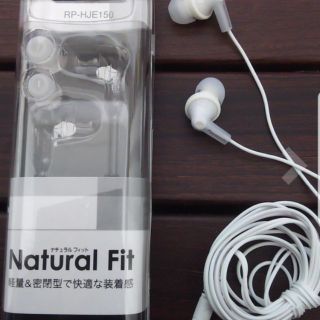 Tai nghe nhét tai Panasonic dòng canal