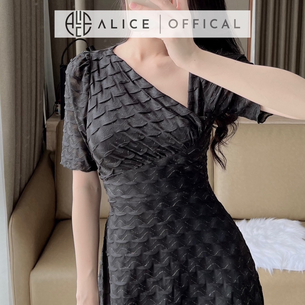 Váy Dáng Xòe Cổ Lệch ALICE Chất Vải Thun Co Giãn Thiết Kế Nhún Ngực Thanh Lịch V821