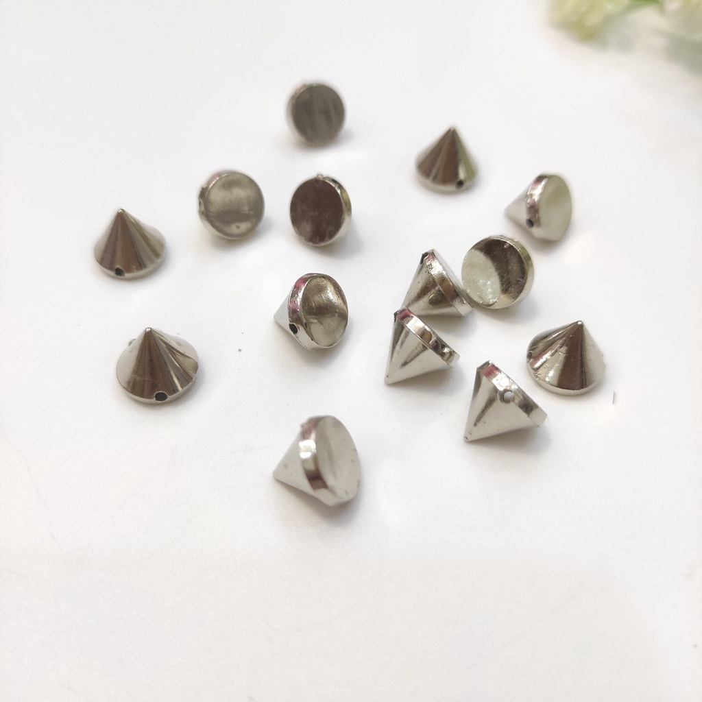 Đinh tán hình nón bằng nhựa trang trí handmade đồ da, giày dép, quần áo Pinky Shop