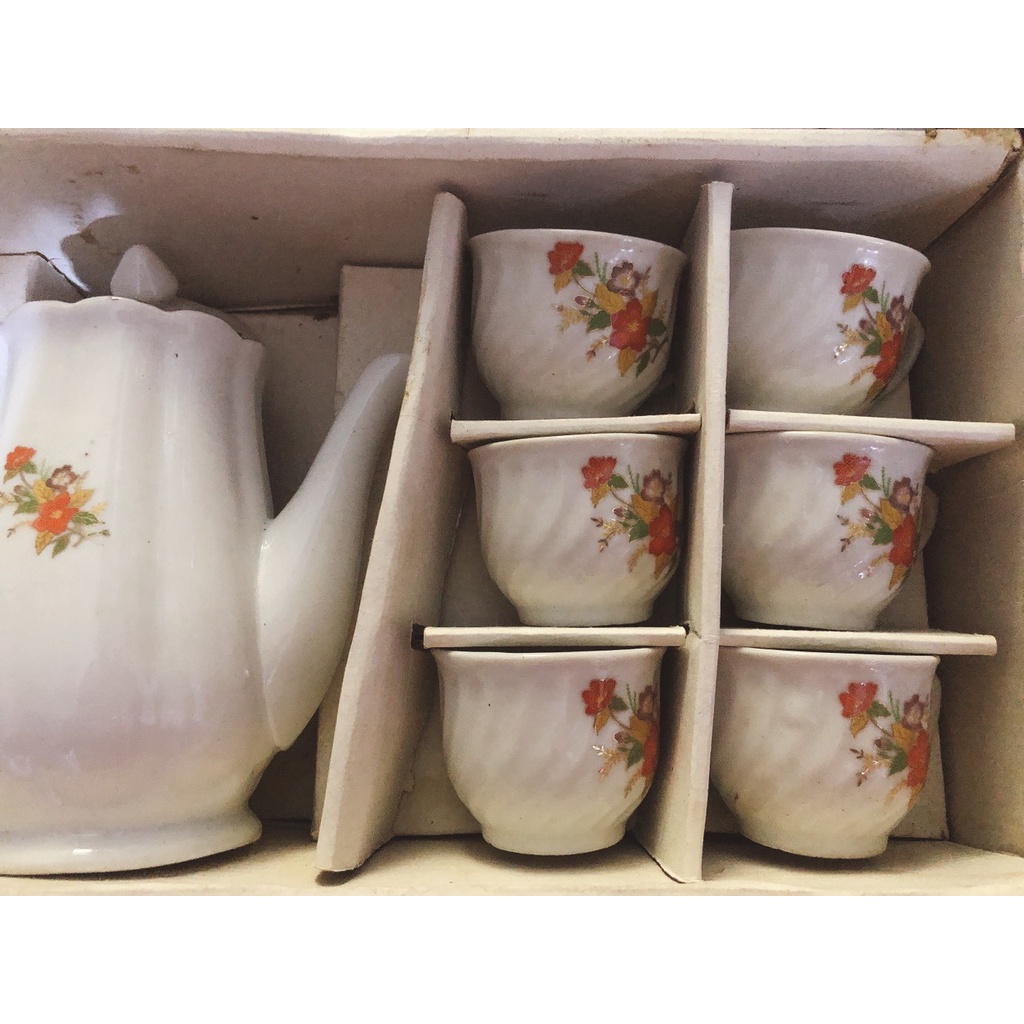 Bộ tách trà gốm đẹp hàng trưng bày thanh lí ( 1 bộ ) như hình