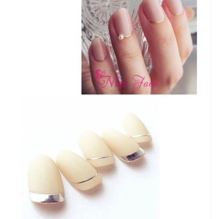 Line kim loại bạc
