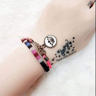 Vòng tay handmade in hình- khắc tên theo yêu cầu