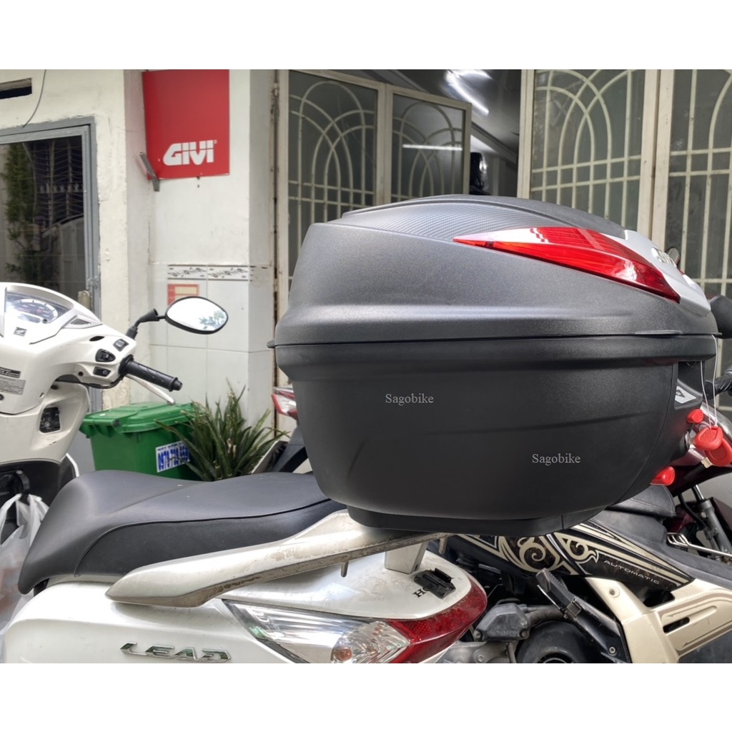 Thùng xe Lead, thùng Givi B360N kèm đế và ốc gắn trên xe Lead, hàng Givi chính hãng, bảo hành 2  năm