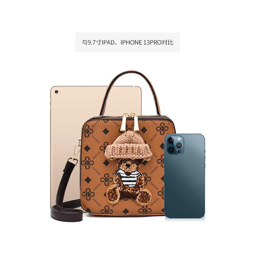 Túi Đeo Chéo Hình Vuông Nhỏ Họa Tiết Gấu Hoạt Hình Màu Tương Phản Thời Trang 2022 Cho Nữ