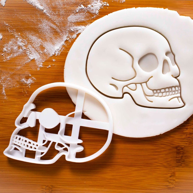 Khuôn Làm Bánh Quy / Socola Hình Đầu Lâu / Bí Ngô / Ma Hoạt Hình Phong Cách Halloween