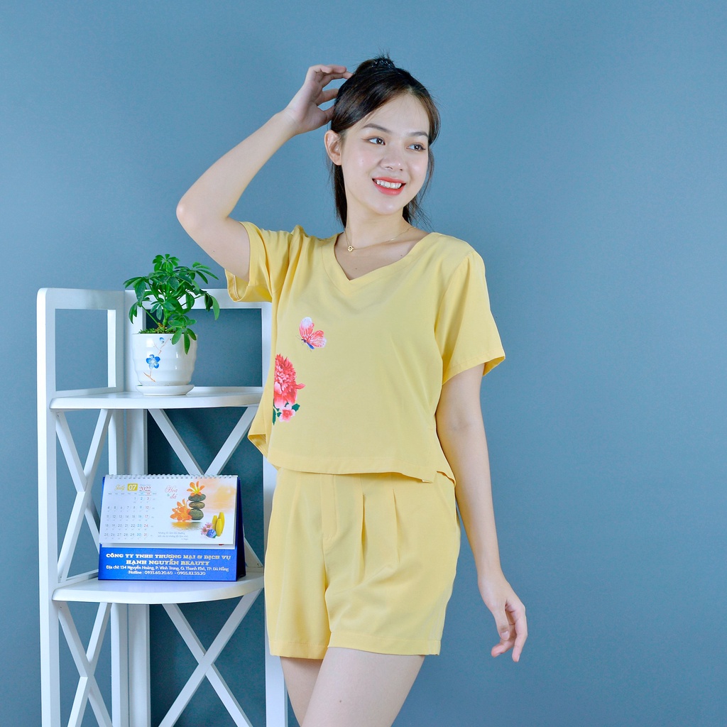Bộ đồ nữ MÀU VÀNG NHẠT IN HOA CỰC XINH  - vải lụa cao cấp - Lịch sự - Quý phái