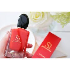 NƯỚC HOA NỮ SÌ PHIÊN BẢN MỚI LẠ