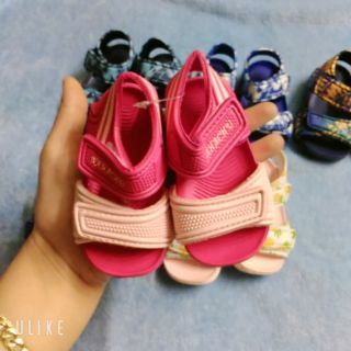 Xả ... Lẻ size...Sandan siêu nhẹ
