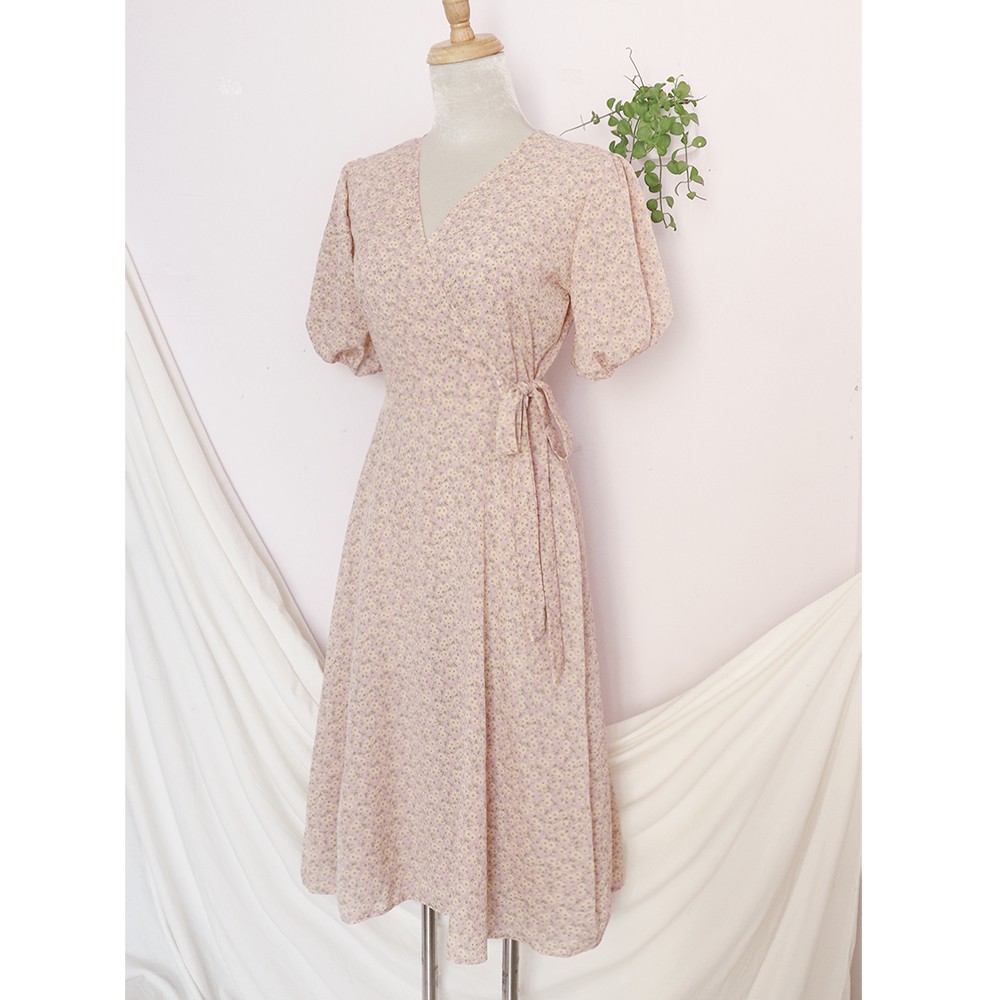 Đầm váy nữ hoa nhí dáng dài, cổ chéo dễ thương, xinh xắn Rolisa RD049 màu cam hồng | BigBuy360 - bigbuy360.vn