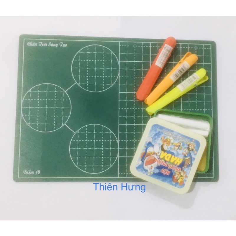 Bảng phấn chân trời sáng tạo kèm 1 hộp đựng phấn + 1 kẹp phấn
